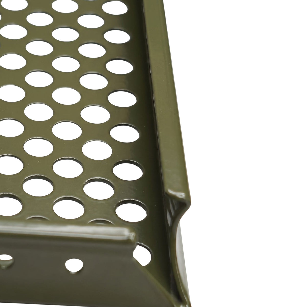 Tablette extérieure perforée Vert olive RAL 6003, détail du coin et du bord