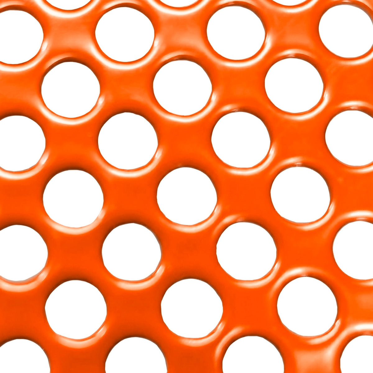 Tablette extérieure perforée Orange pur RAL 2004, gros plan de la perforation ronde