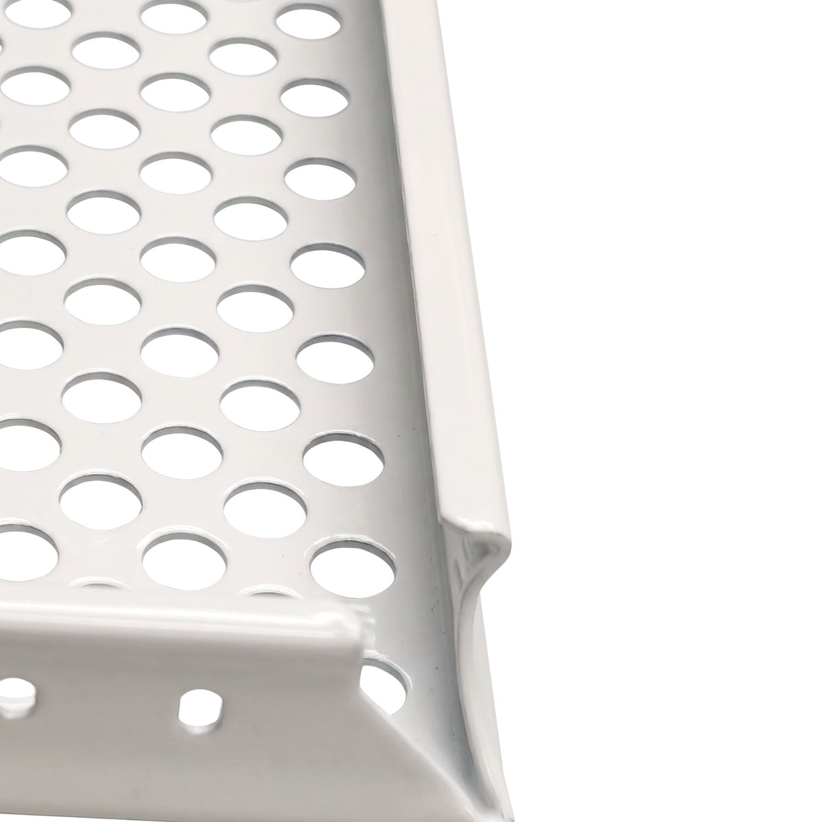 Tablette extérieure perforée Blanc pur RAL 9010, détail du coin et du bord